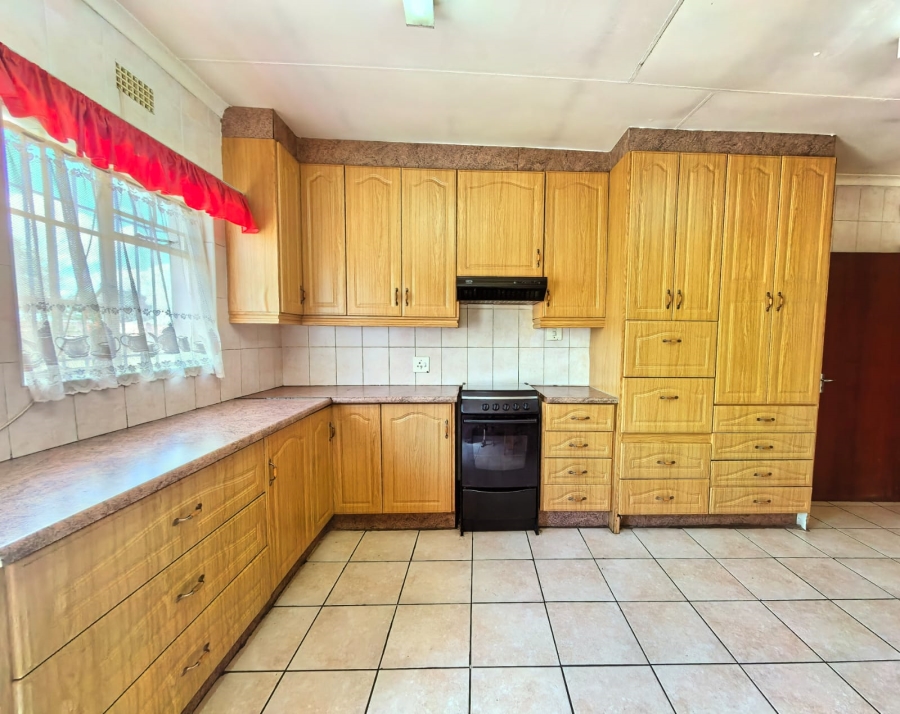 3 Bedroom Property for Sale in Roodia Free State